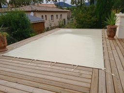 20210928 bâche de protection pour piscine (DSC_0070)