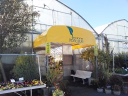 20150216 Bâche de protection - Confection d'un auvent en marquise PVC Ferrari 705-1061 + logo adhésif Jeanne Horticulture 2