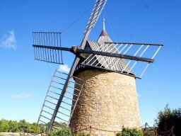 20170710 Divers - Habillage des voiles du Moulin de Saint-Chinian 3
