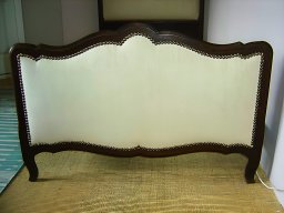 20100609 Literie et confection de têtes de lits sur-mesure 2 (DSC00847)