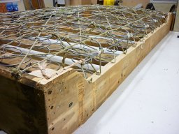 20121011 Literie - Caisse de sommier à soufflet sur-mesure guindée