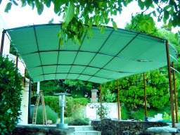 20100619 Pergola en toile sur-mesure en arrondis sur terrasse (1)