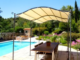 20130621 Pergola en toile PVC précontraint Ferrari 502 coloris champagne (DSCN0825)