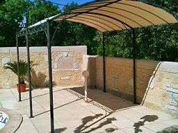 20170711 Pergola en toile amovible PVC précontraint Ferrari 705 vanille Texyloop 1