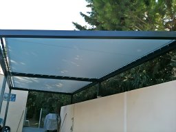 20170719 Pergola en toile PVC précontraint Serge Ferrari 402 Texyloop coloris blanc