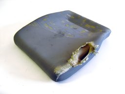 20110000 Sellerie auto - Avant réfection de l'assise d'un siège utilitaire (1)