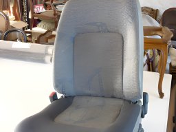 20130621 Sellerie auto - Réfection de l'assise d'un siège de véhicule utilitaire 5 (après)