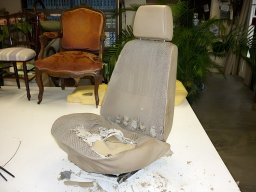 20170905 Sellerie auto - Réfection de l'assise d'un siège conducteur de véhicule léger (avant)