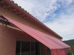 2019 Store banne - Réfection d'une toile de protection solaire pour store à banne (img_FB)