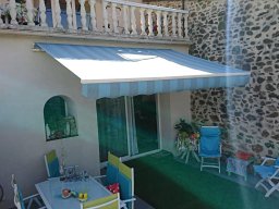 2019 Store banne - Rénovation d'une toile de protection solaire pour store à banne sur terrasse 1 (img_FB)