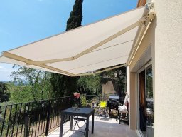 20230602 Store banne (IMG_125147)