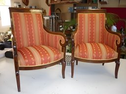 20140217 Tapisserie d'ameublement - Réfection d'un fauteuil bergère en tissu motif (Fauteuil_2)